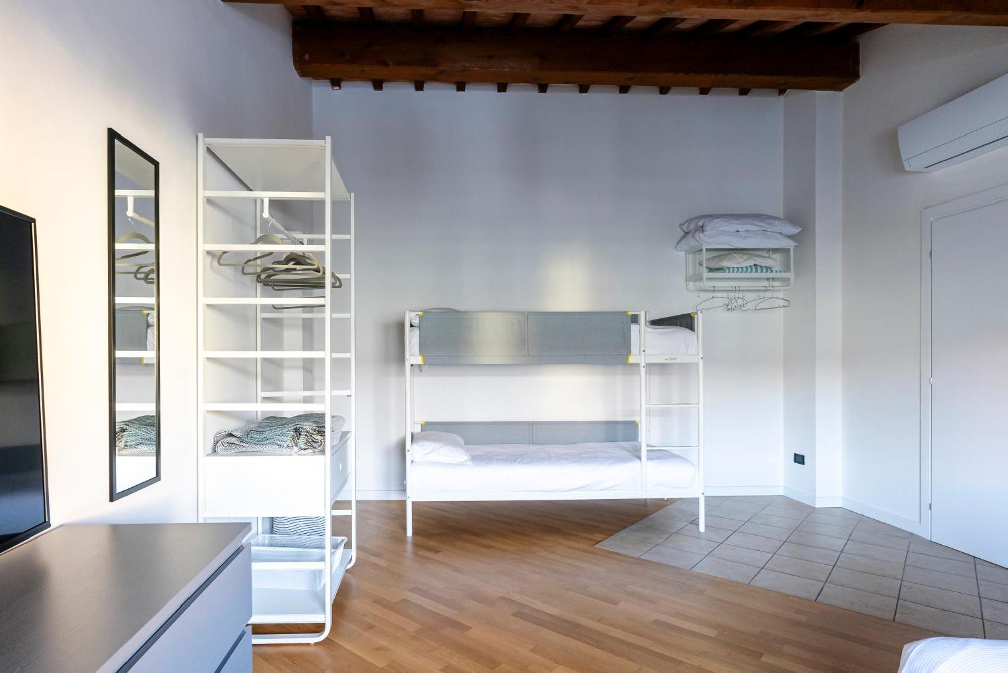 I Bimbi Apartments Ливорно Екстериор снимка